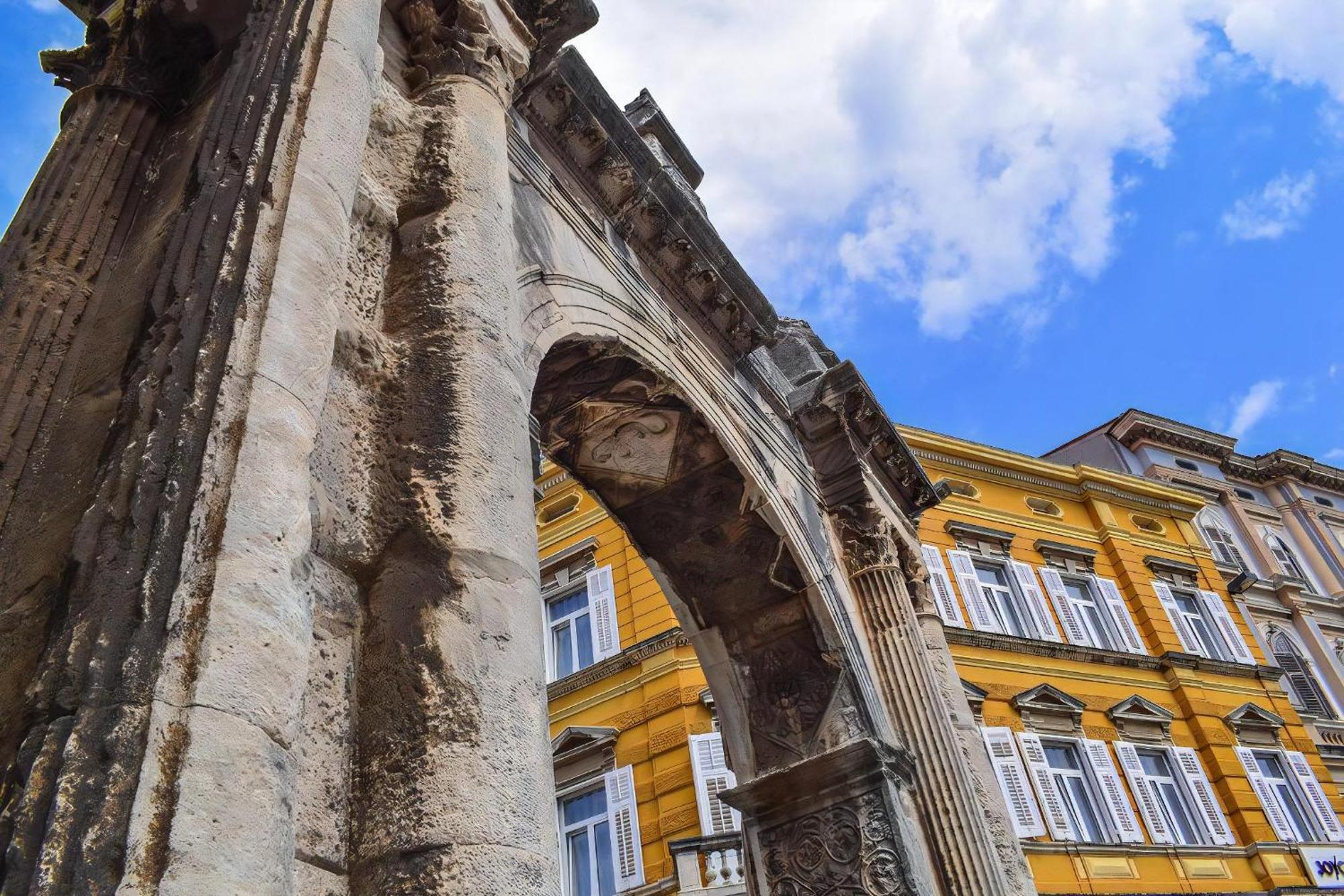 Wohnung In Pula Mit Privatem Parkplatz Štinjan Dış mekan fotoğraf